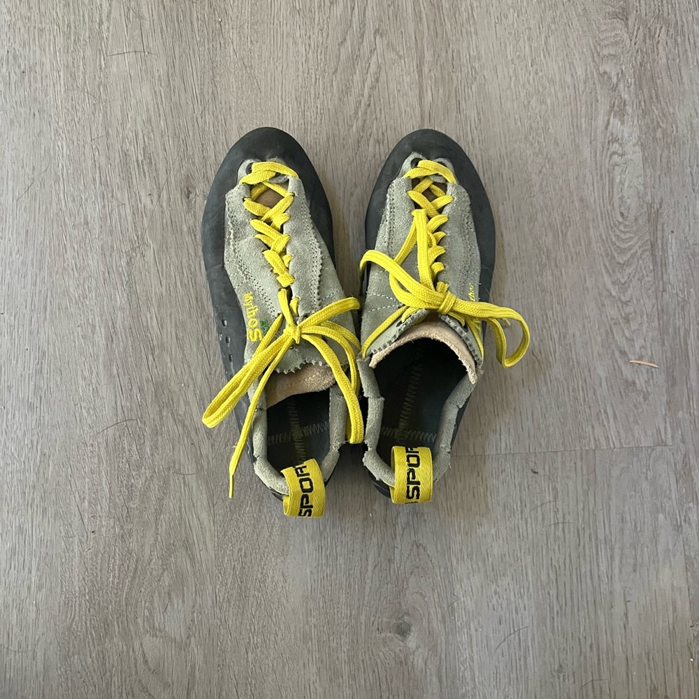 La Sportiva Mythos Climbing Shoe